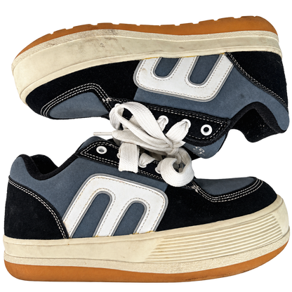 vintage etnies skate sneakers