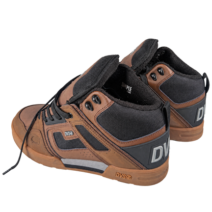 dvs skate sneakers