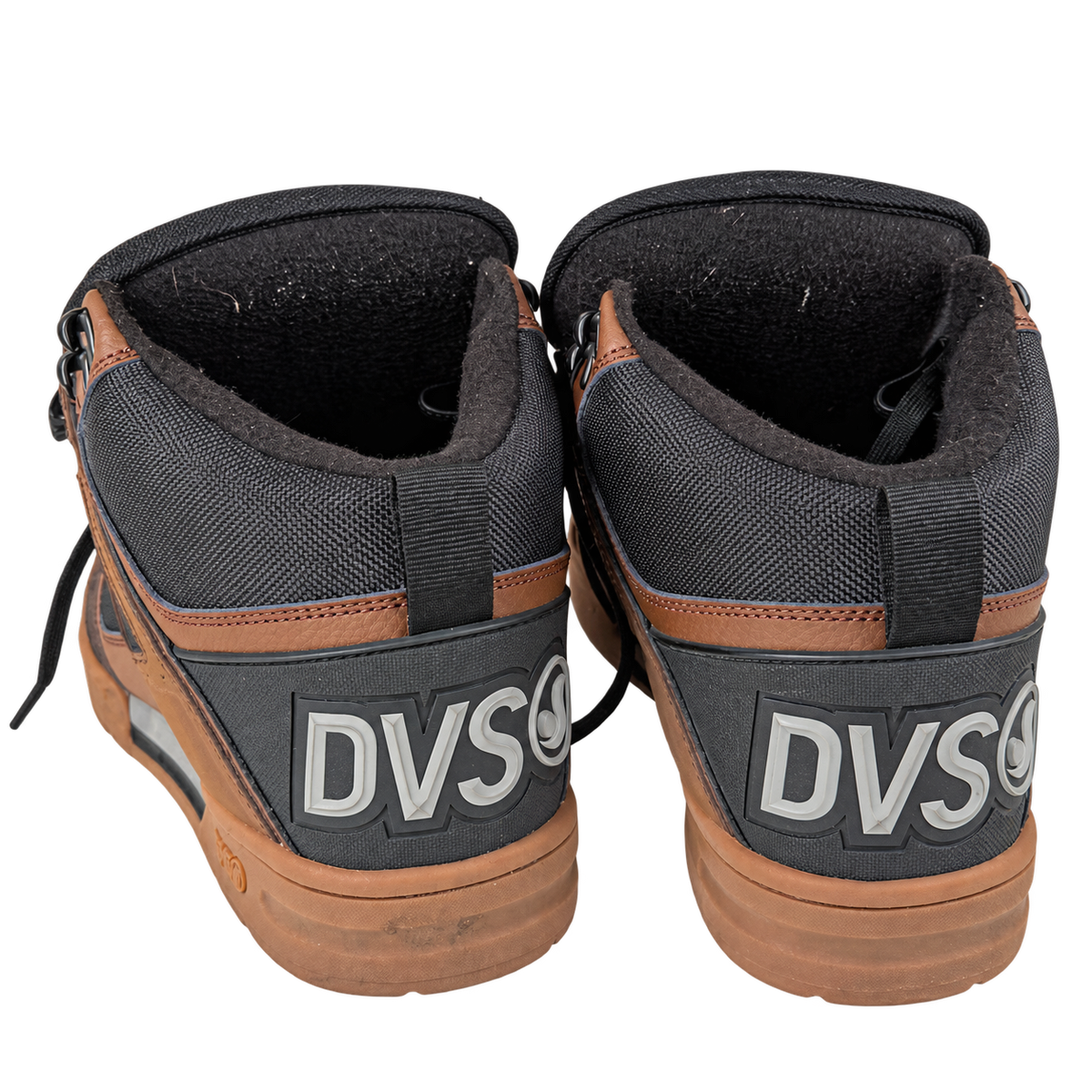 dvs skate sneakers